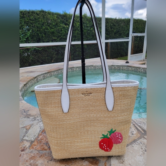 Kate Spade Picnic In The Park Strawberry Tote And Wristlet - Picture 4 of 16